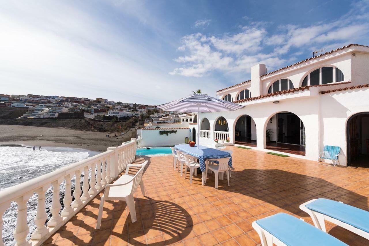 Villa Coki Deluxe - First Line Of The Beach Telde Extérieur photo